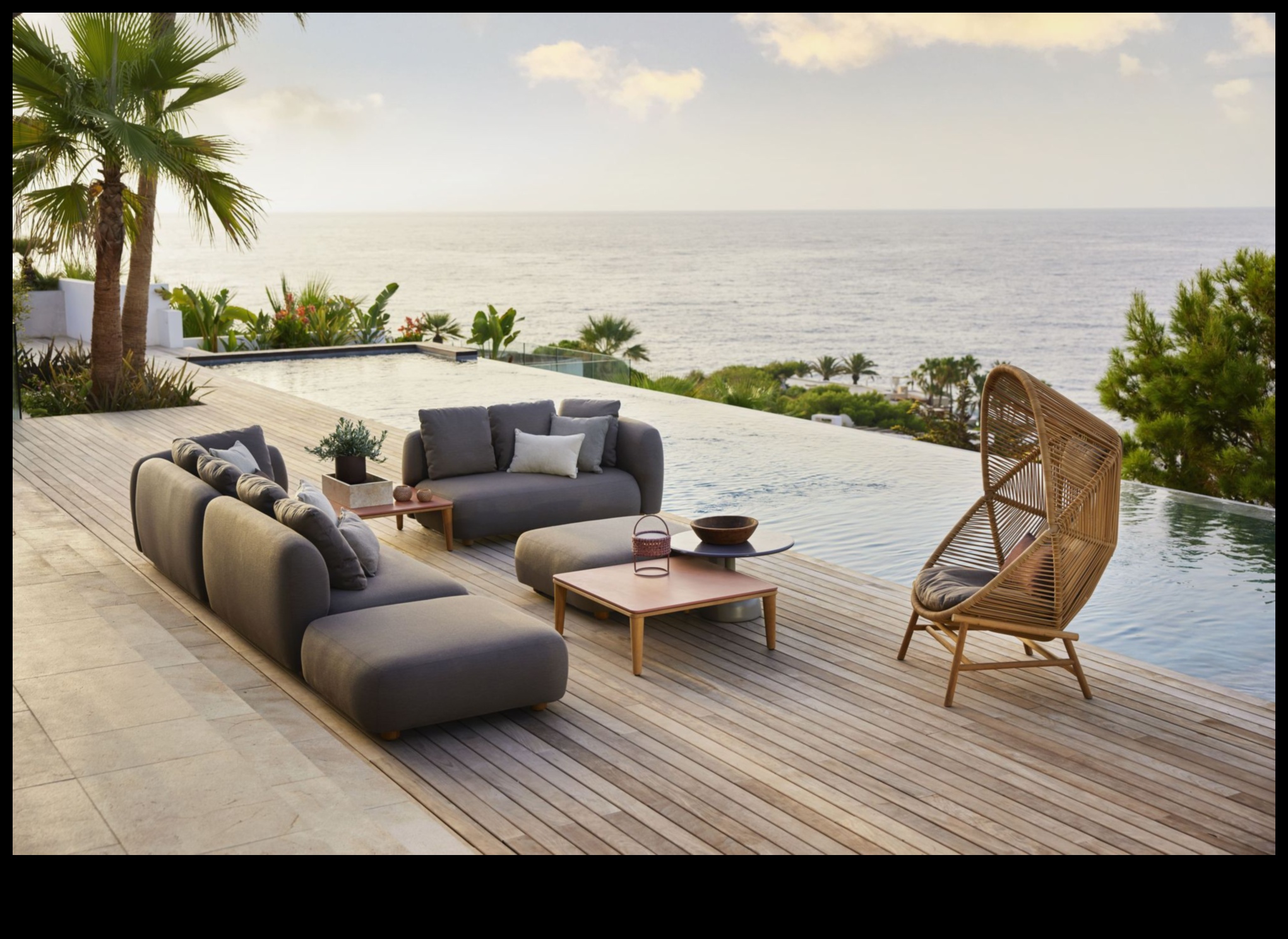 Garden Grandeur: uzlabojiet savu telpu ar stilīgām mēbelēm